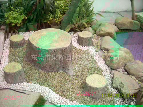 湖居工程实景-仿木树桩